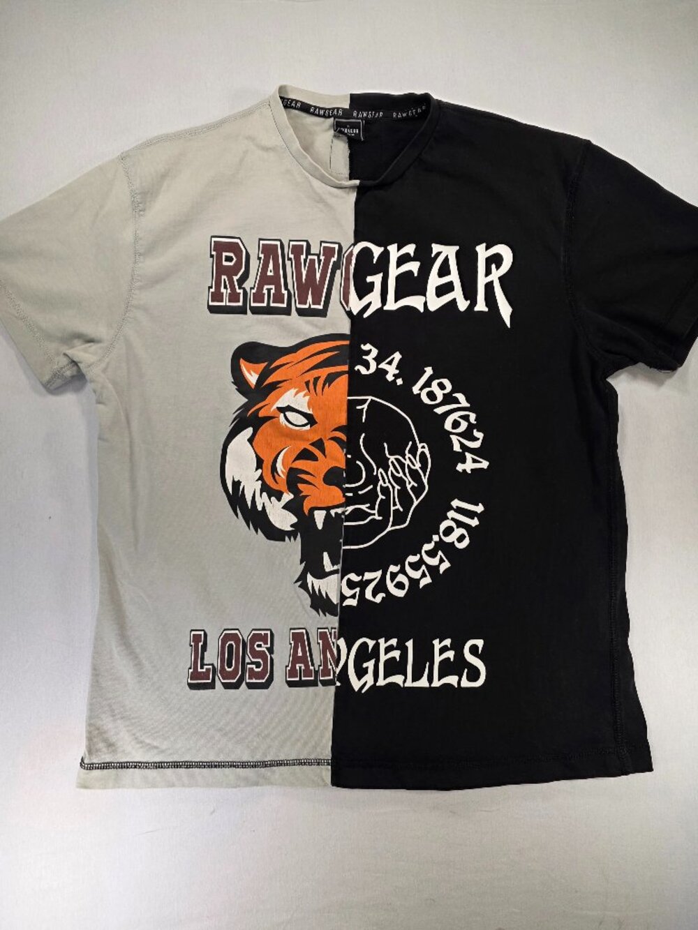 Raw Gear Los Angeles Split Graphic Black and White Size M (Tub 7 #734, Jul TB2)